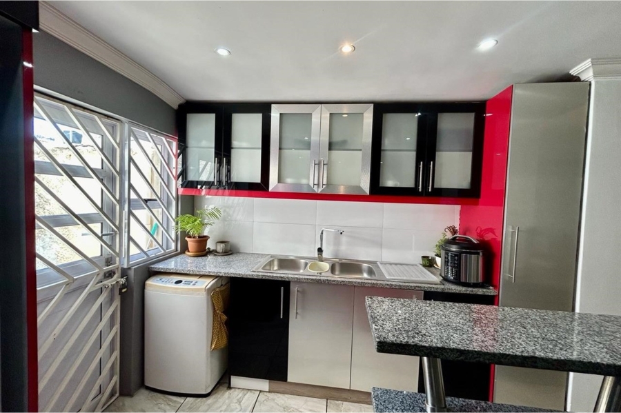 3 Bedroom Property for Sale in Salt River Western Cape